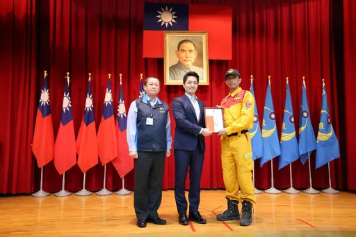 北市消防員黃宏聖獲模範公務人員 26年經驗拯救無數生命