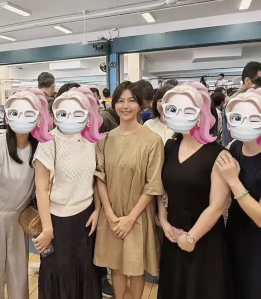 孫燕姿出席納小子小學畢業典禮!捕獲照曝光親和力爆表