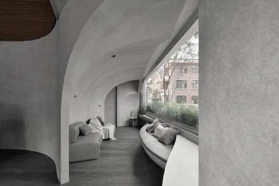 林亮辰皮膚專科診所的院內環境典雅舒適，為每位來訪的顧客提供放鬆與安心的療程體驗。