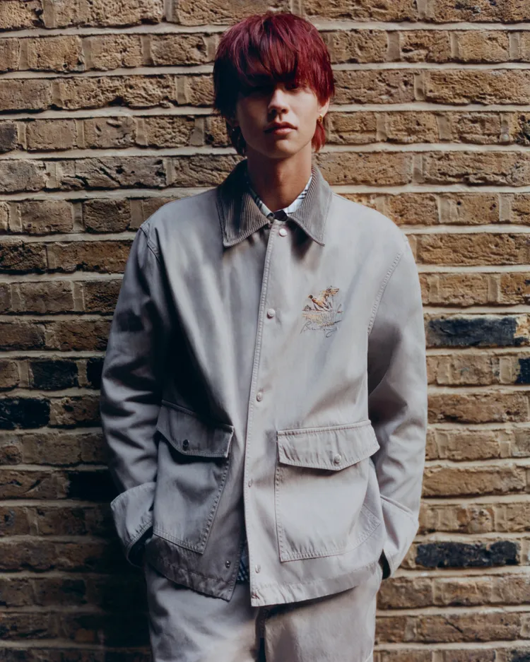 Bright演繹BURBERRY外衣系列。品牌提供