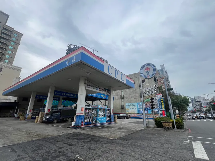 京城取得加油站土地，短期並無開發時程。葉家銘攝