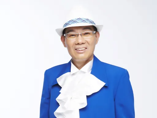 好久不見陳雷近況曝光 61歲爽當阿公含飴弄孫