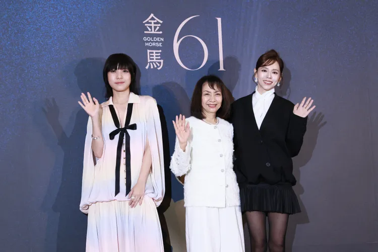 鍾雪瑩（左起）、區嘉雯和夏于喬。彭欣偉攝