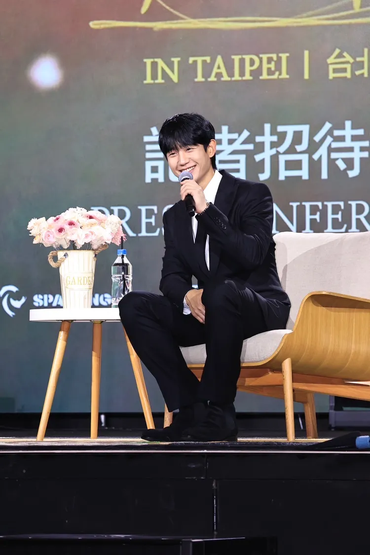 丁海寅秀中文「有我才有你」。特勤中心攝