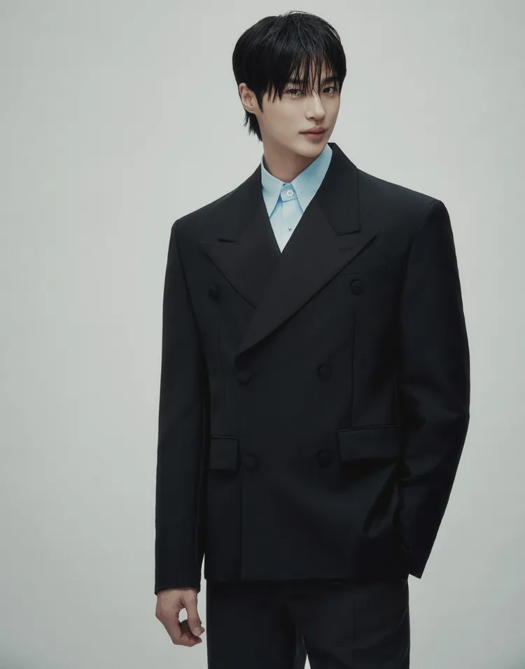 邊佑錫成為PRADA品牌大使。品牌提供