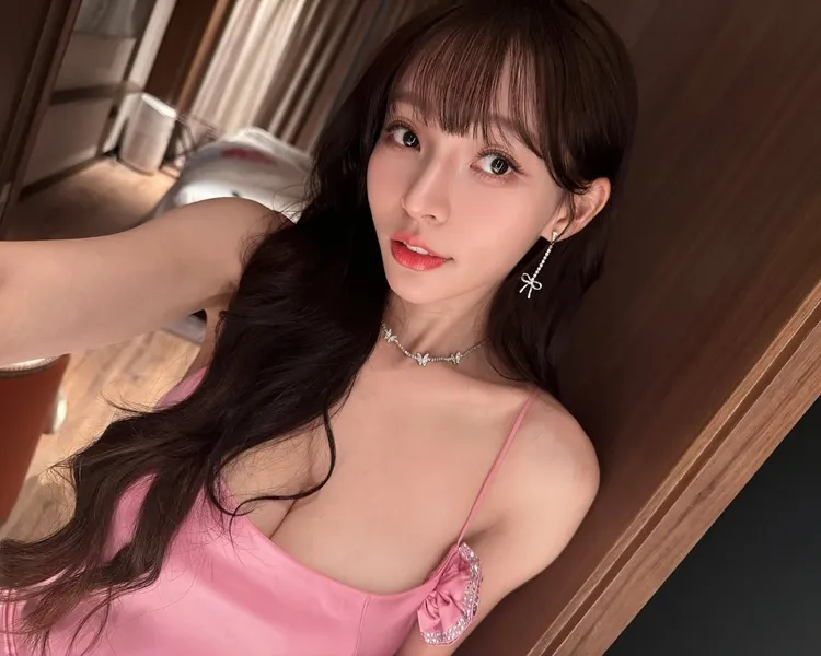 林襄童顏巨乳深受男粉喜愛。翻攝林襄IG