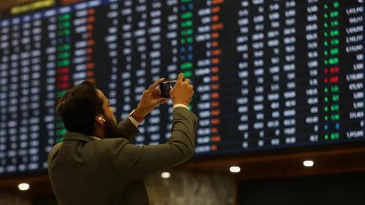 黑色星期五购物旺季开跑 美股开盘小涨