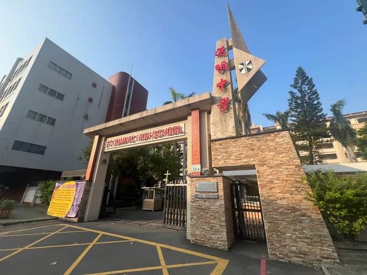 建案周邊公園、校園、市集、文教與大眾運輸系統兼備。葉家銘攝