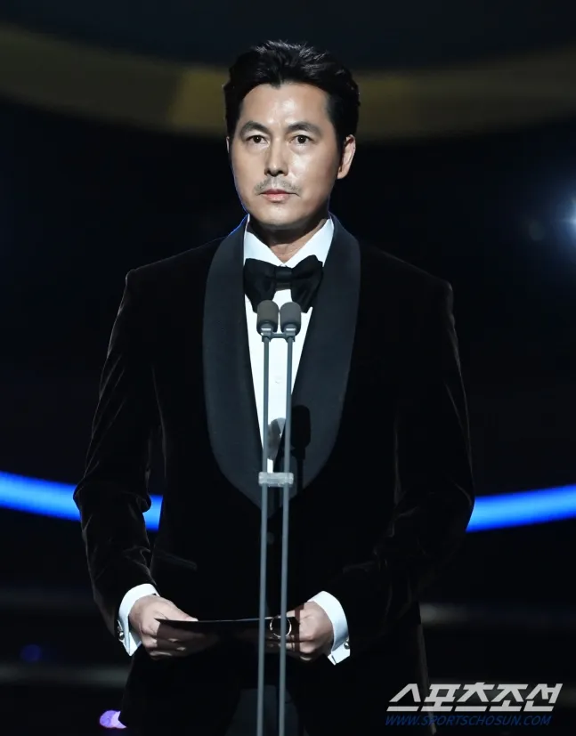 鄭雨盛留著鬍渣，神色看起來不太好。翻攝朝鮮體育