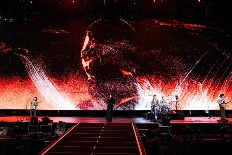 麋先生日前前往上海擔任五月天巡演的開場嘉賓。圖／相信音樂提供