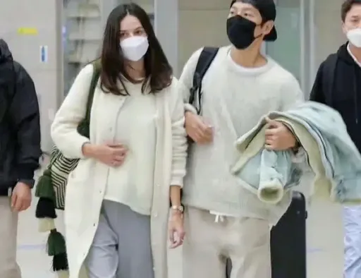 宋仲基升格2寶爸!40歲洋妻產女湊「好」字