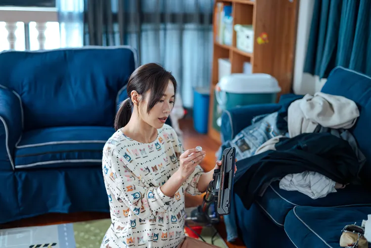 方宥心挺孕肚演出。公視提供