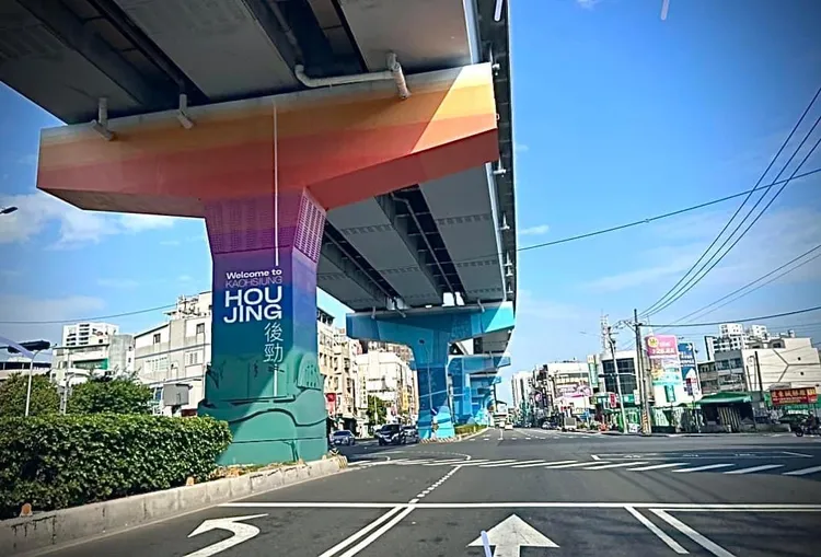 捷運高架段橋墩彩繪將在地特色與願景融入城市美學。林熺俊提供