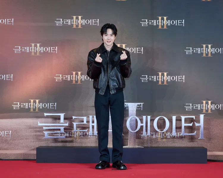 SUHO提到《神鬼戰士》24年前上映時，他還是小學生。派拉蒙影業提供