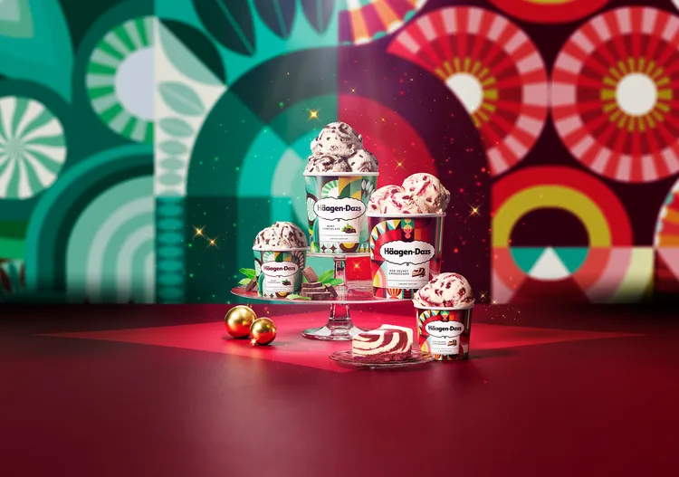 哈根達斯祭出「薄荷巧克力」與「紅絲絨起司蛋糕」冬季節慶限定冰淇淋。業者提供
