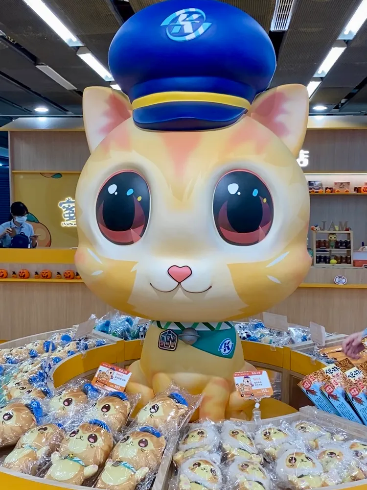 高捷指出，目前「蜜柑專賣店」正前方就是未來若高鐵月台能直通高捷閘門的動線。莊偉祺攝