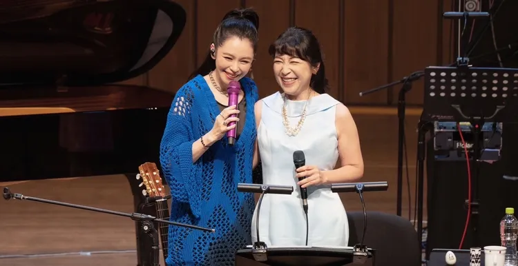 徐若瑄（左）6月擔任小野麗莎高雄演唱會嘉賓，合唱2首歌。資料照片