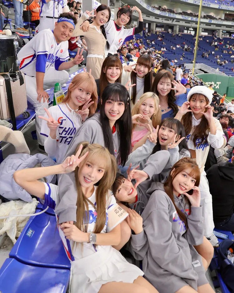 台灣啦啦隊東京大會師。    翻攝Passion Sisters  FB