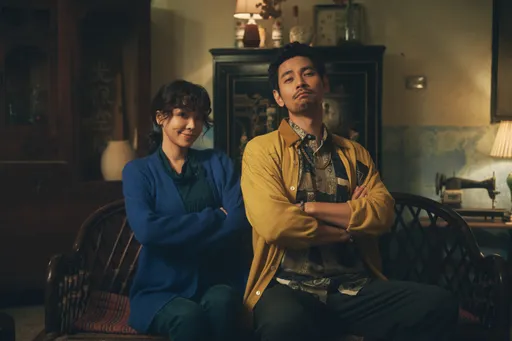 楊子儀金門廟口賣海產 蓄鬍燙髮新造型帥翻