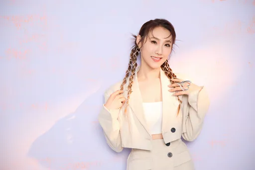 謝金晶致敬「Energy」?挑戰100跳 足底痛到抽筋無法走路