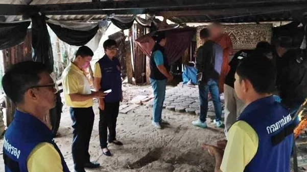 批集府一處佛寺內發現41具屍體。翻攝自X@KhaosodEnglish