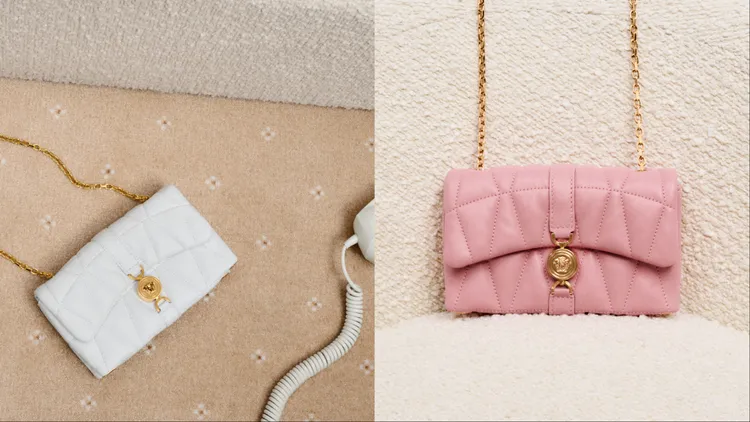 Kleio包款除百搭色系外也增添英國玫瑰的粉紅色。品牌提供