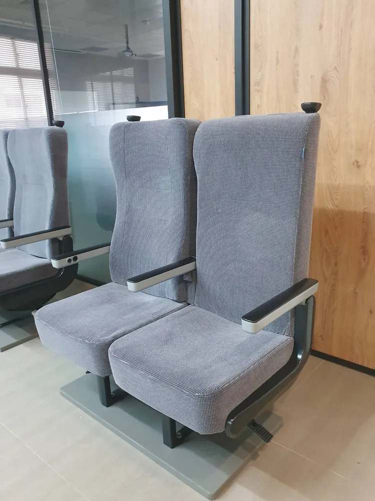 EMU3000新自強號座椅進行優化。台鐵提供