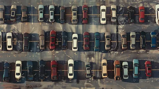 爸爸只顧上班忘記先去上學　2歲女被留在車後座5小時熱死