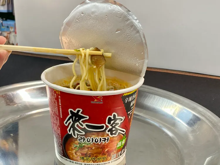 這次來一客把麵體革新，特別研發出兼具口感、麵體復水快速的獨家麵體。莊偉祺攝