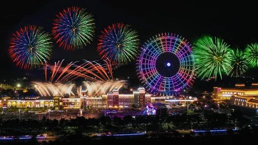 到福容跨年看煙花迎曙光 麗寶樂園「天空之夢」摩天輪獨家300秒煙火