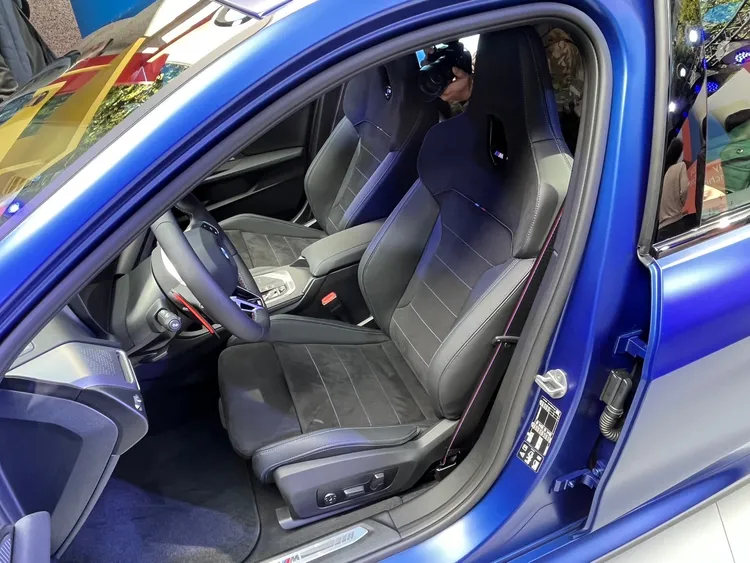 M135 xDrive導入全新的M雙前座跑車座椅。周奕豪攝