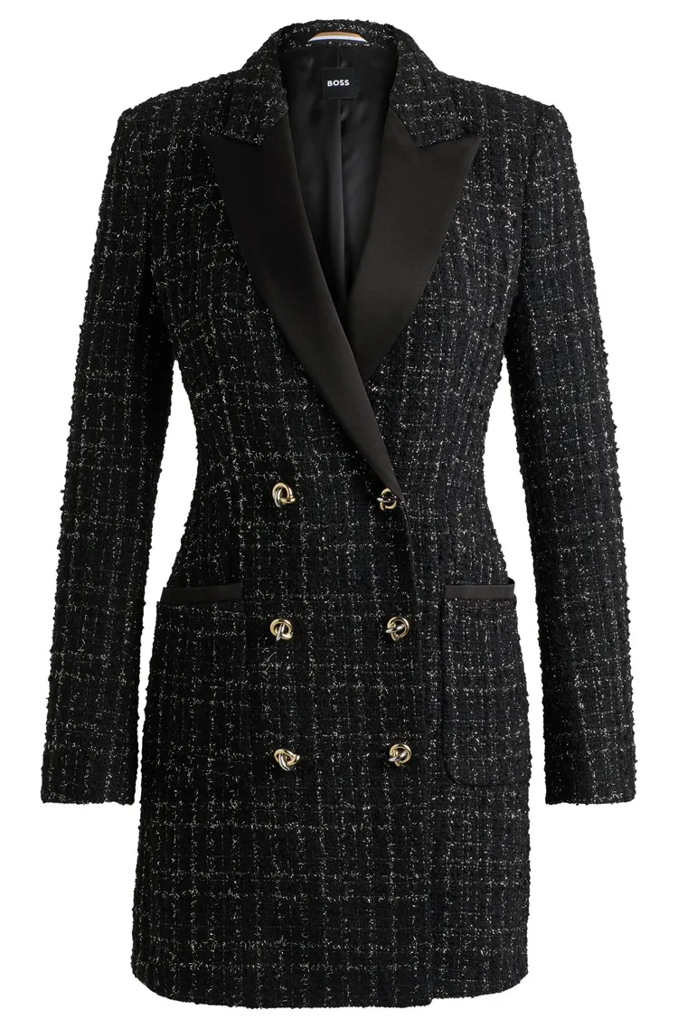 BOSS黑色金屬光澤毛呢洋裝式大衣，1萬9900元。品牌提供