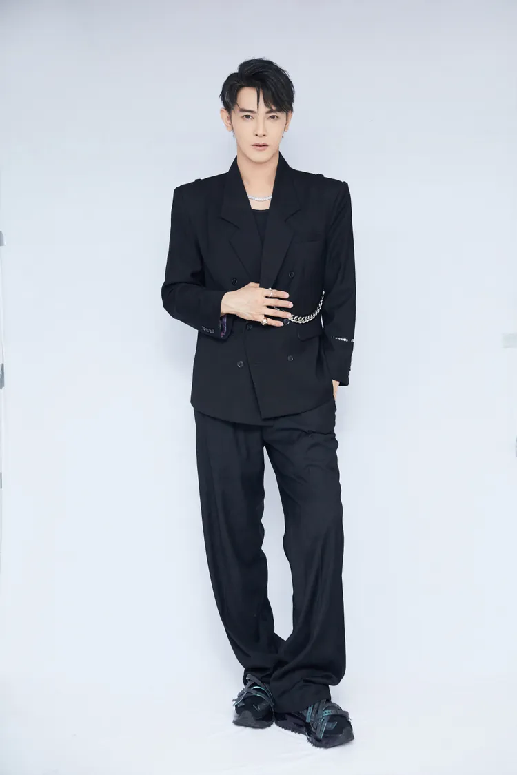 汪東城笑稱新歌《下個時空再相愛》是給「東婷CP」粉絲的另個交代。圖／東藝演藝提供