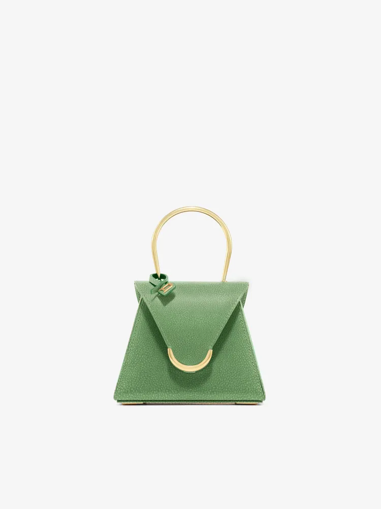 當年受到伊麗莎白泰勒青睞的祖母綠Caprice手袋。品牌提供