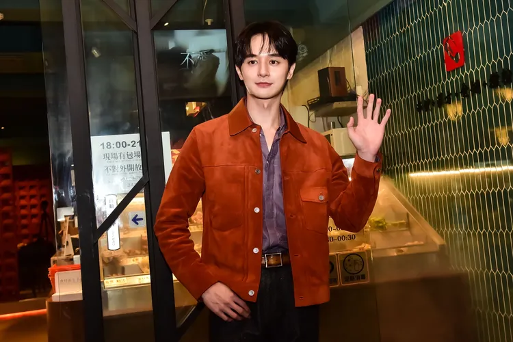 張軒睿為即將上映新戲《不愛，愛》宣傳造勢。良人行、東森電視提供