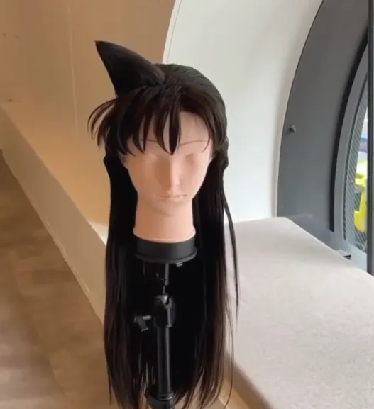 設計師佐藤健一完美復刻《名偵探柯南》毛利蘭的髮型。翻攝自佐藤健一IG