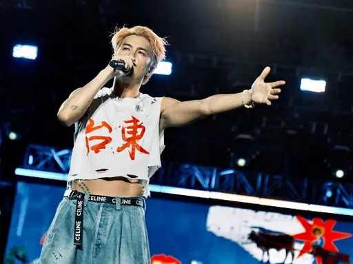 吳克群開唱當眾換衣示愛台東　霸氣捐出百萬唱酬賑災超暖心