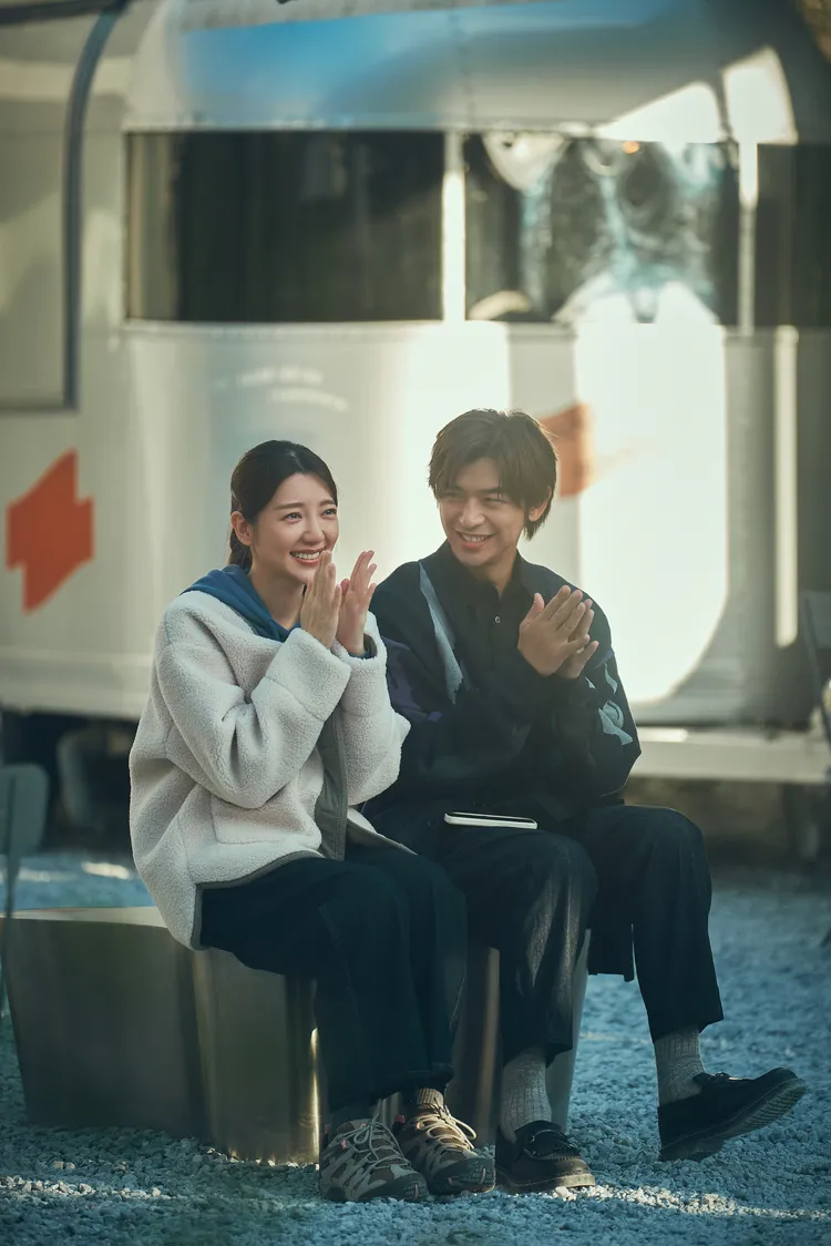 郭雪芙（左）和陳柏霖再度合作默契絕佳，兩人一現身就CP感十足。大川大立提供