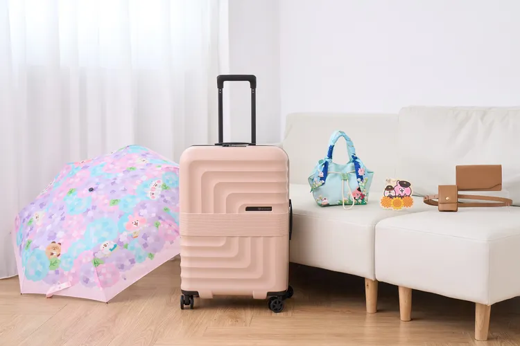 今（7日）起開賣「高鐵x萬國通路限量超值旅行福箱」。高鐵提供