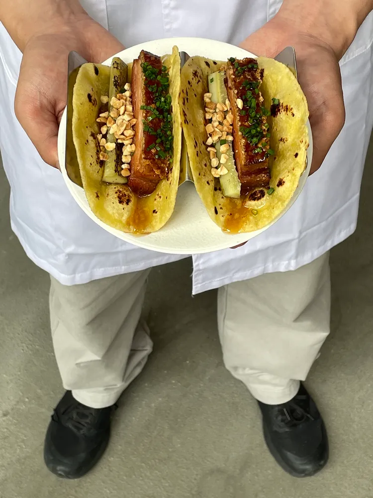 韓國tac.seoul「脆皮五花豬」口味塔可。業者提供