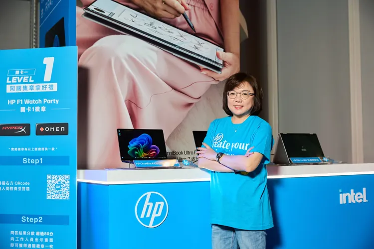 HP 台灣董事長暨總經理王靜秀與HP Omnibook Ultra Flip14合照。HP提供