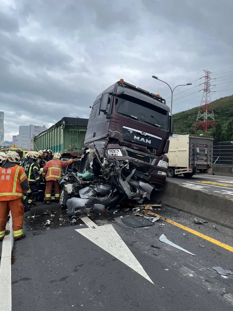 車禍慘況。翻攝畫面