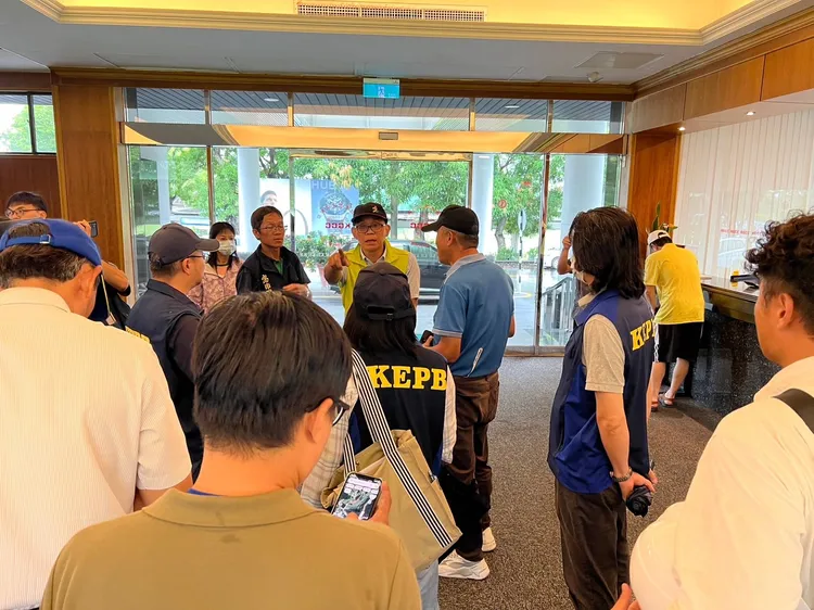 112年10月工務局至高爾夫球場現勘了解營運狀況。工務局提供