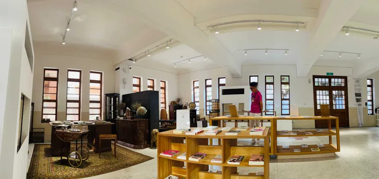 室內一樓作為書展空間。文化局提供