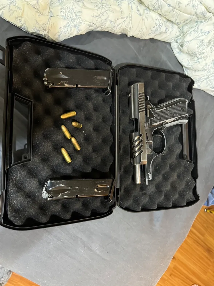 警方另查扣槍枝。警方提供