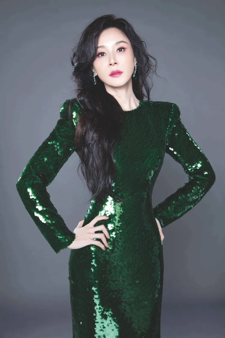 蕭薔身材纖，細數十年如一日。珍世美學慈善基金會提供