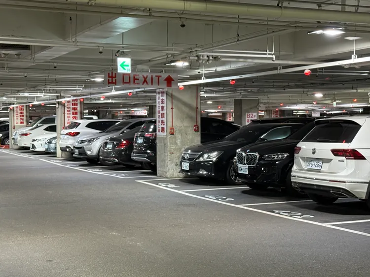 好市多會員最快明年2月起，每台車輛換4個輪胎一次就可省下600元。王宇德攝