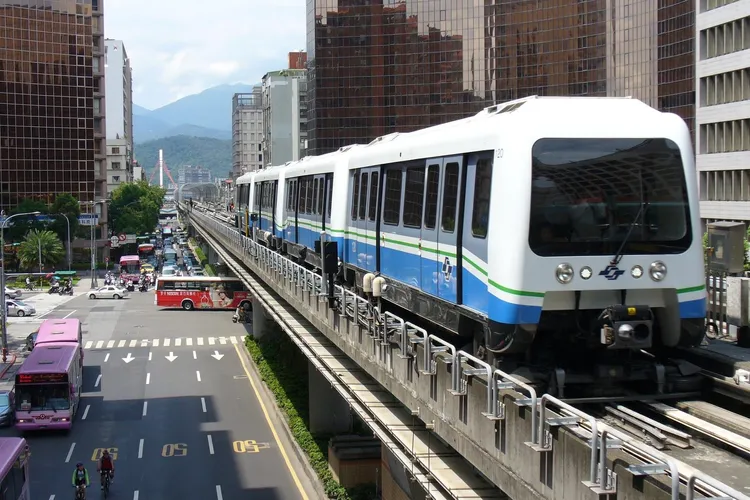 2025年元旦從北捷南京三民、台北小巨蛋進站的乘客免車資。台北捷運公司提供