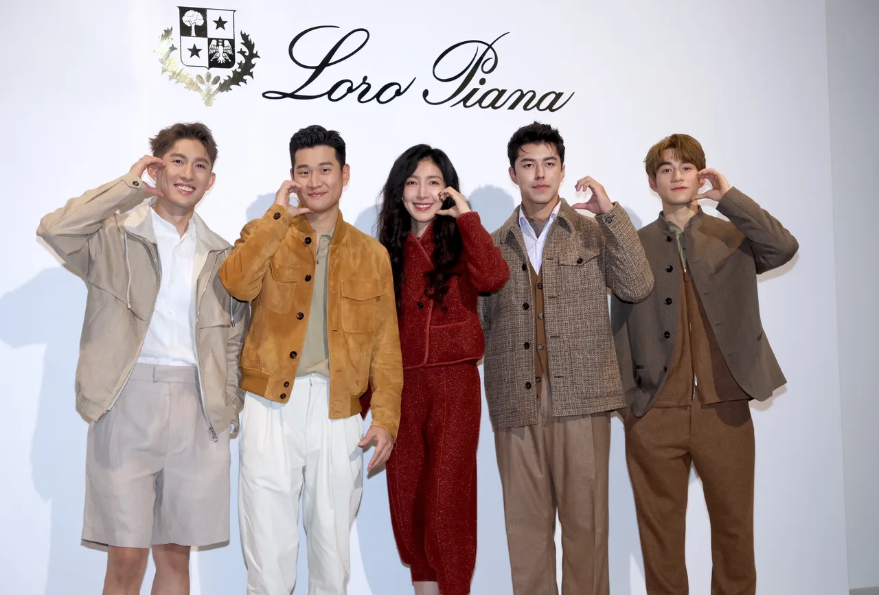 楊謹華（中）今日過47歲生日，被孫政、周興哲、Nine、魏浚笙等鮮肉包圍。攝影中心攝
