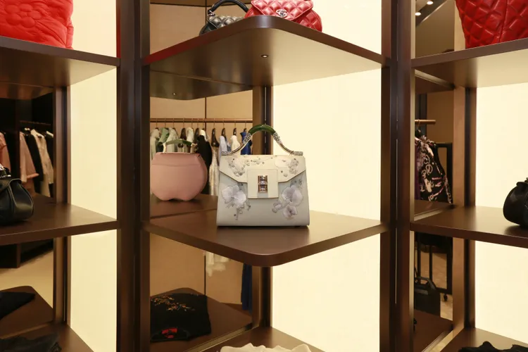 夏姿新光三越台南新天地新店裝。品牌提供